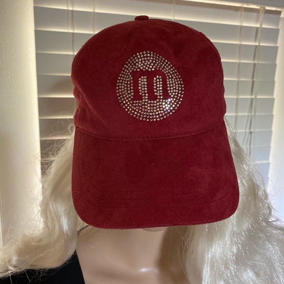 M&M M&M’s World Sequins Maroon Baseball Cap VGC - Picture 1 of 5